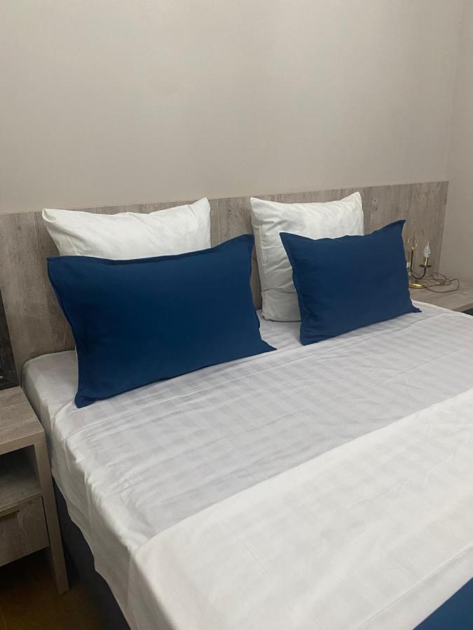 Green Town Hotel Шымкент Экстерьер фото
