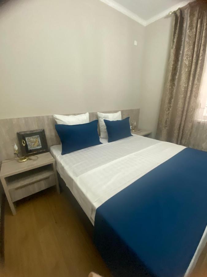 Green Town Hotel Шымкент Экстерьер фото